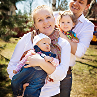 020513_Family_small_03.jpg