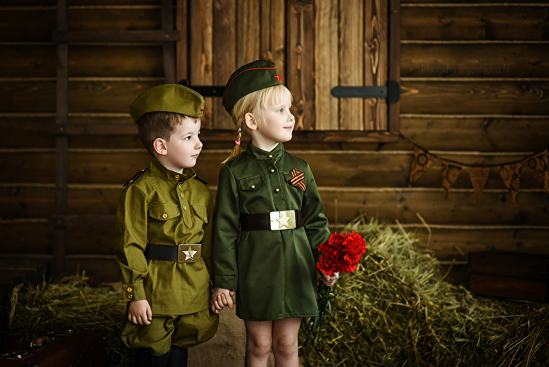 Картинка ребенка в военной форме