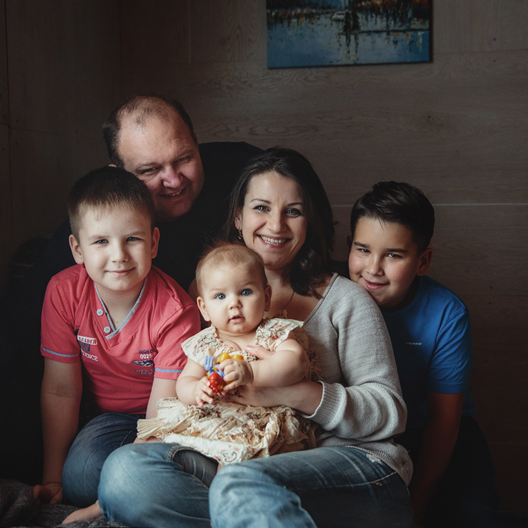 Семья 2016 г. Семья Манаковых. Как назвать семейное фото. Название под фото семья. Niki Boon Family.