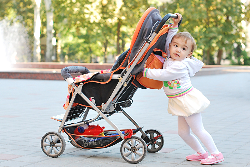 Лучшая коляска для лета. Детская коляска. Прогулочная коляска для новорожденных. Ребенок в коляске. Прогулочная коляска для новорожденных летом.