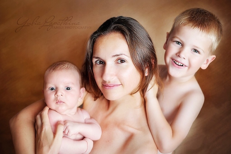 Красивые мамки с сыном русские. Фотосессия мама и два сына. Мама с двумя детьми. Фотосессия мать и 2 детей.